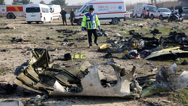 İran, Ukrayna uçağının insani hatayla vurulduğunu açıkladı