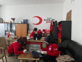 Kızılay Nevşehir Afet Ekibi yolda mahsur kalmalara karşı beslenme çalışmaları için nöbette!