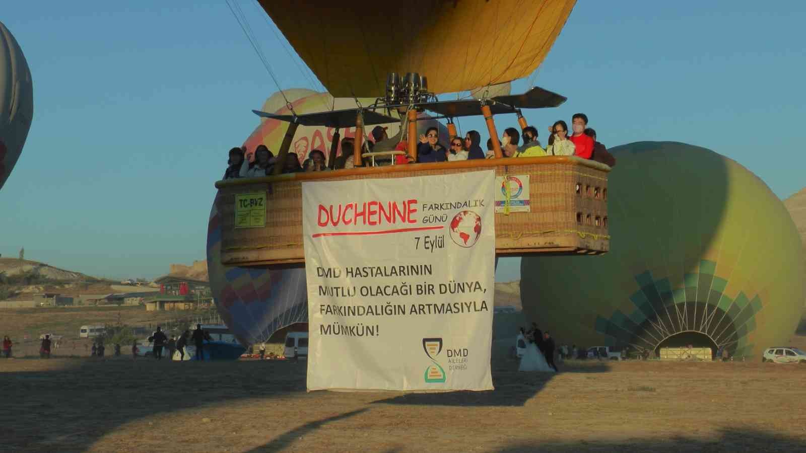 Kapadokya’da balonlar, DMD hastalığının uçup gitmesi için uçtu