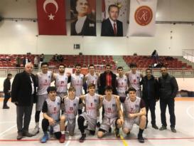 ALTINYILDIZ FEN LİSESİ BASKETBOLDA FİNALE YÜKSELDİ