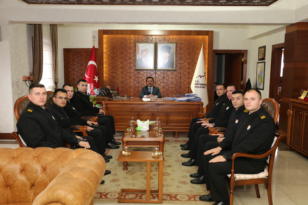 JANDARMA VE SAHİL GÜVENLİK AKADEMİSİ STAJYER SUBAY ADAYI ÖĞRENCİLERDEN VALİLİK ZİYARETİ