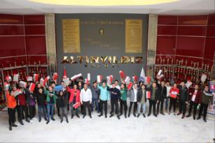 ALTINYILDIZLI ÖĞRENCİLERDEN BAŞKAN RASİM ARI’YA TEŞEKKÜR