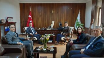 VALİ AKTAŞ VERGİ HAFTASI DOLAYISIYLA DEFTERDARLIĞI ZİYARET ETTİ