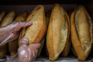 EKMEK VE GIDA SATIŞI YAPILAN İŞLETMELERDE ELDİVEN TAKILMASI ÖNERİSİ