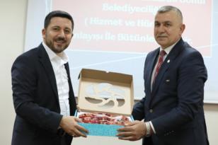 NEVŞEHİR BELEDİYE BAŞKANI ARI, ZİRAAT ODASI YÖNETİCİLERİNE PROJELERİNİ ANLATTI