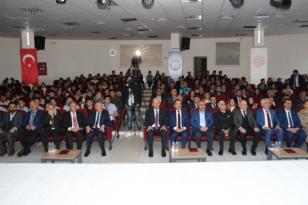 İSTİKLAL MARŞI’MIZIN KABULÜNÜN 99. YILINDA MEHMET AKİF ERSOY ANILDI