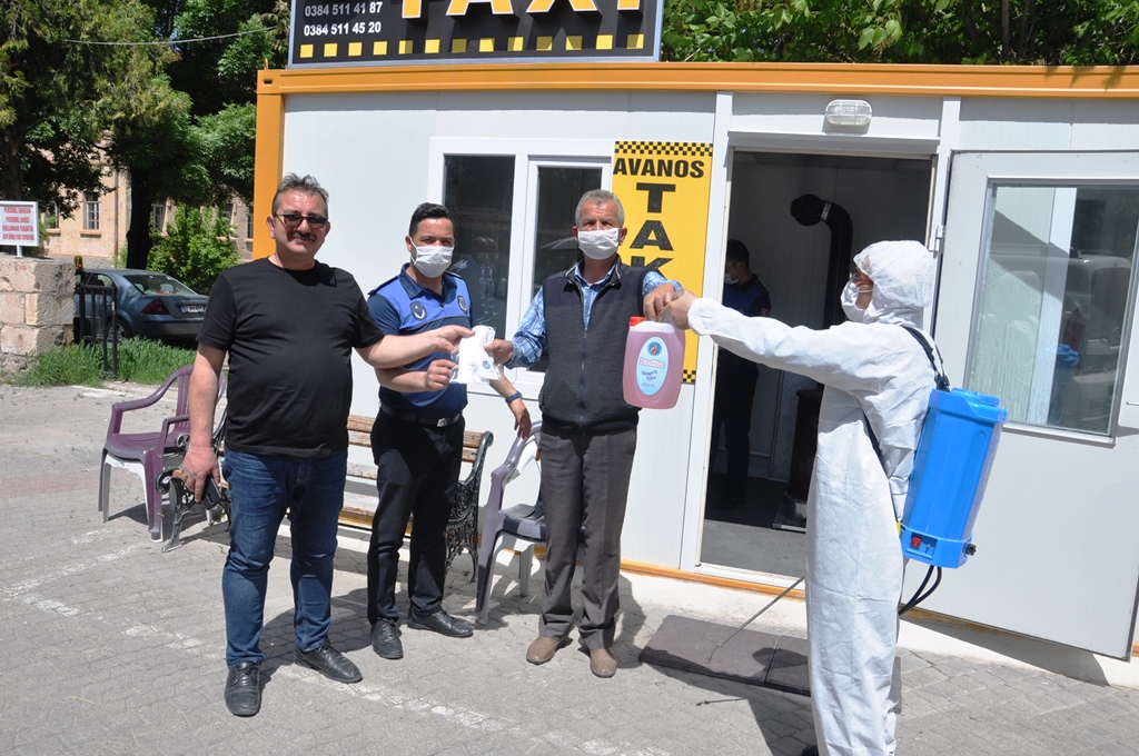 Avanos’ta Taksi Durakları Dezenfekte Edildi