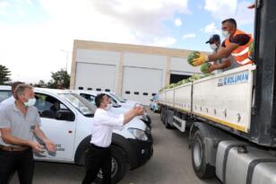 BELEDİYE BAŞKANI ARI’DAN LGS’YE GİRECEK OLAN ÖĞRENCİLERE KARPUZ İKRAMI