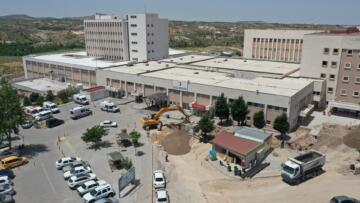 ŞİFA MEYDANI VE DEVLET HASTANESİ ÇEVRESİNİN ALTYAPISI YENİLENDİ