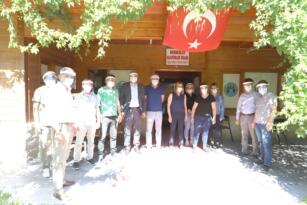 NEVŞEHİR BELEDİYESİ’NDEN BERBER VE KUAFÖRLERE 400 ADET KORUYUCU SİPERLİK