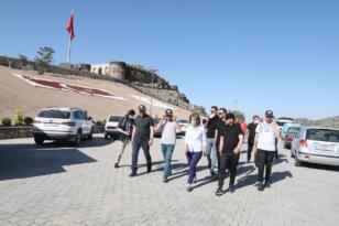 VALİ SEZER, AÇILIŞI YAPILACAK OLAN KAYAŞEHİR’DE İNCELEMELERDE BULUNDU