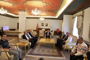 NEVBİAD BAŞKANI TEKİN VE YÖNETİM KURULU ÜYELERİ BELEDİYE BAŞKANI ARI’YI ZİYARET ETTİ