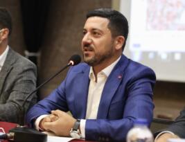 BAŞKAN ARI, BELEDİYE MECLİSİNİN AĞUSTOS AYI TOPLANTISINDA KONUŞTU