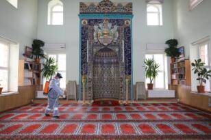 NEVŞEHİR’DE CAMİLER DEZENFEKTE EDİLİYOR