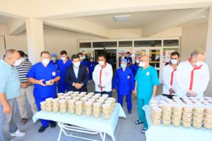 SAĞLIK ÇALIŞANLARINA AŞURE İKRAMI