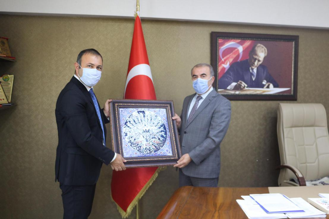 Başkan İbaş Nevşehir Milli Eğitim Müdürü Murat Demir’i ziyaret etti
