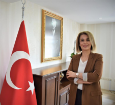 Vali İnci Sezer Becel’in İlköğretim Haftası Kutlama Mesajı