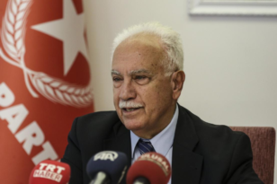 Perinçek: “Geldiği gibi gidecek olan ABD’dir”