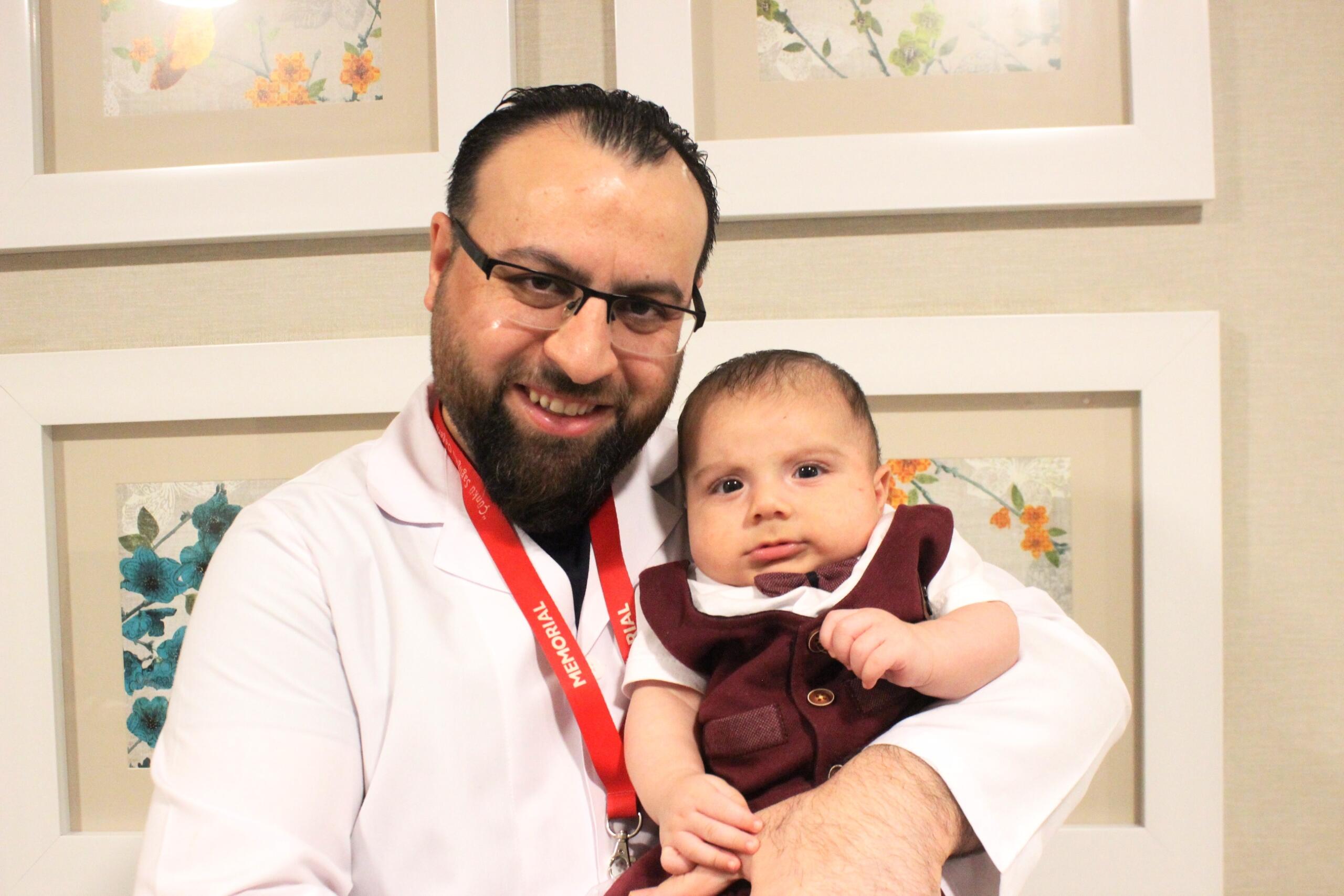 BÖBREK HASTASI İKİ AYLIK BEBEK AMELİYATLA SAĞLIĞINA KAVUŞTU