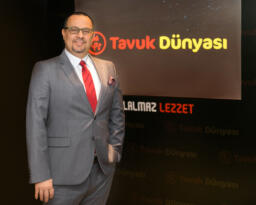 TAVUK DÜNYASI YAKLAŞIK YARIM MİLYON SİPARİŞİ