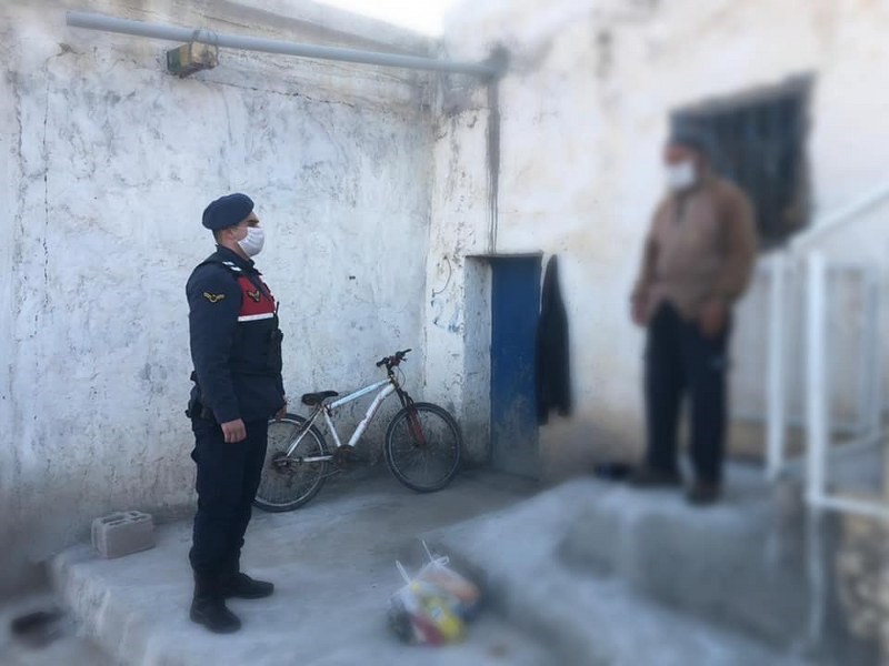 İzolasyondaki hastalar yalnız değil