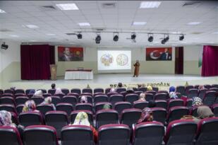 Kuran kursu öğreticileri hizmet içi eğitime katıldı