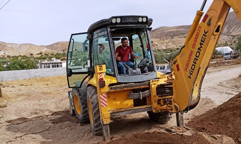Ekipler İcik, Başköy ve Killik’te çalışıyor