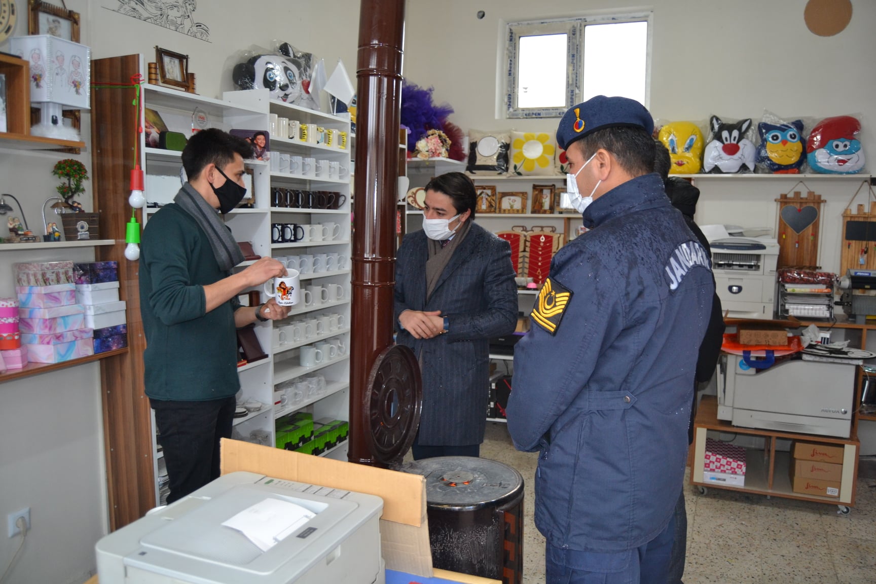 Yazıhüyük’te maske ve mesafe denetimleri sürüyor