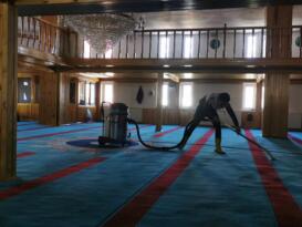 Camilerde Ramazan temizliği yapıldı