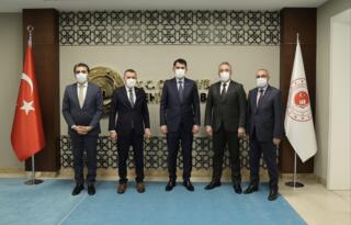 BAŞKAN SAVRAN’DAN ÇEVRE VE ŞEHİRCİLİK BAKANI MURAT KURUM’A ZİYARET
