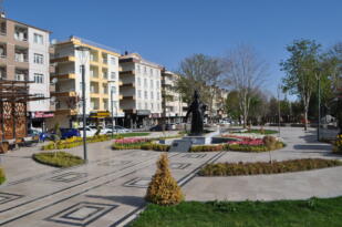 Tam kapandık