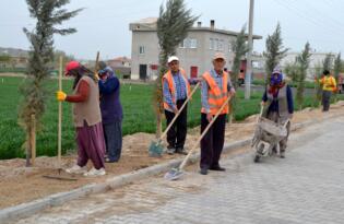 Yazıhüyük’te çevre düzenleme çalışmaları devam ediyor