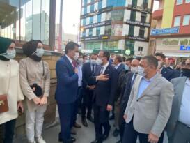 Yüzme havuzu tamam, sırada tenis kortu ve gençlik merkezi var