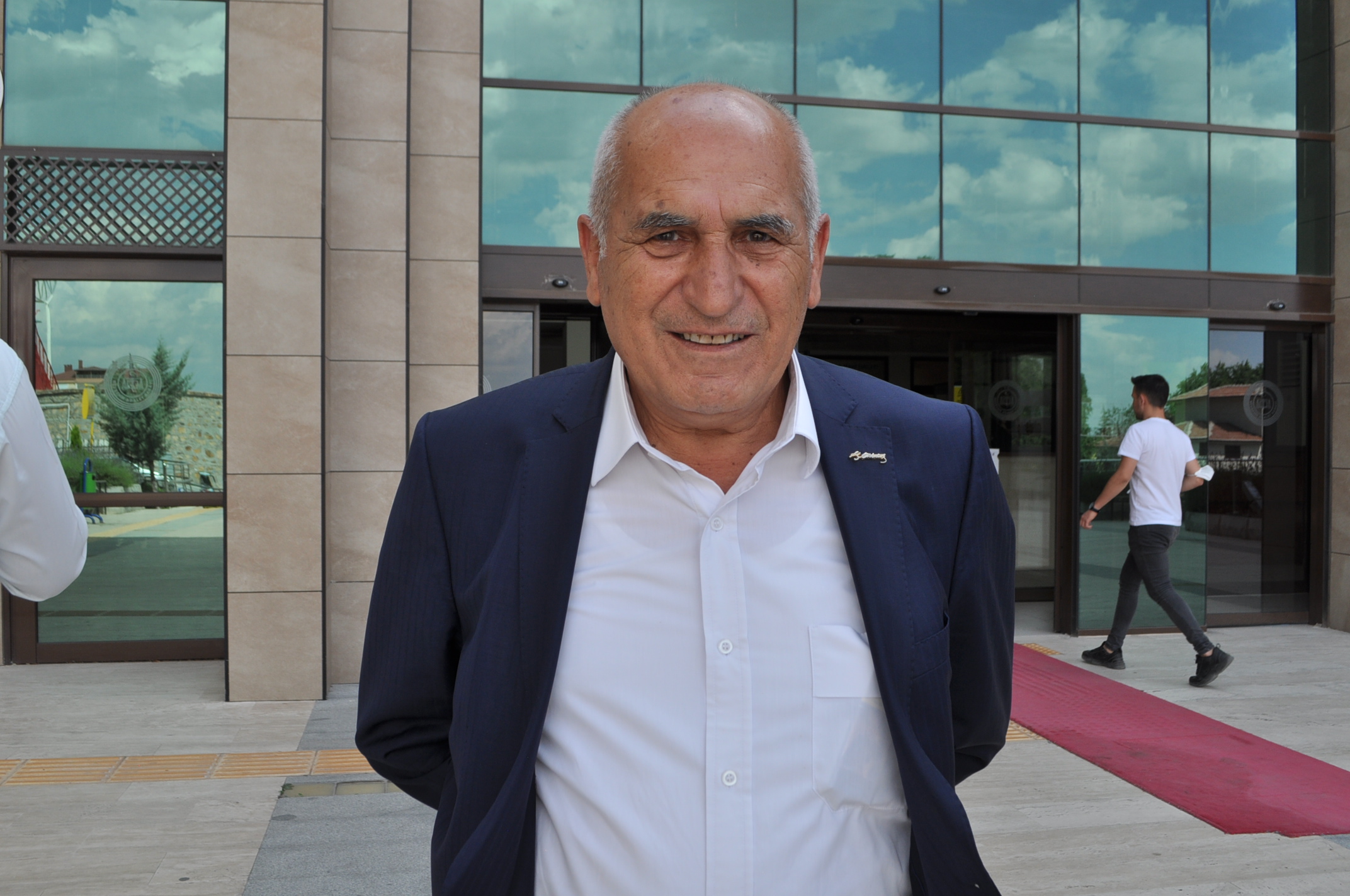 Türkiye’yi uçuracağı söylenen Cumhurbaşkanlığı hükümet sistemi çökmüştür.