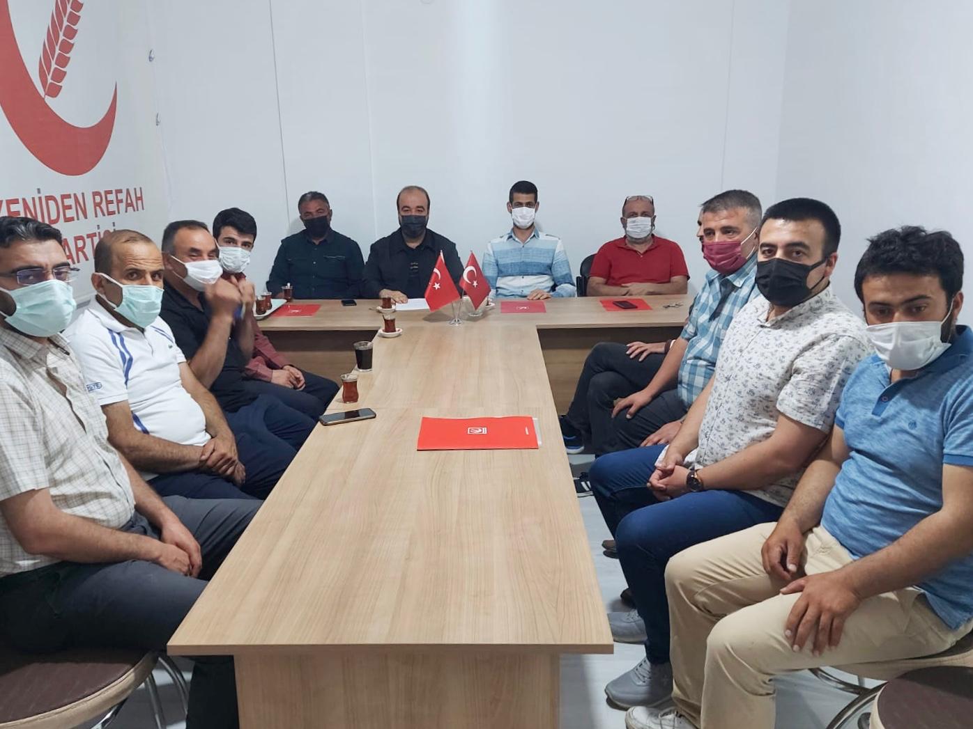 YRP yeni binasında ilk divan toplantısını yaptı