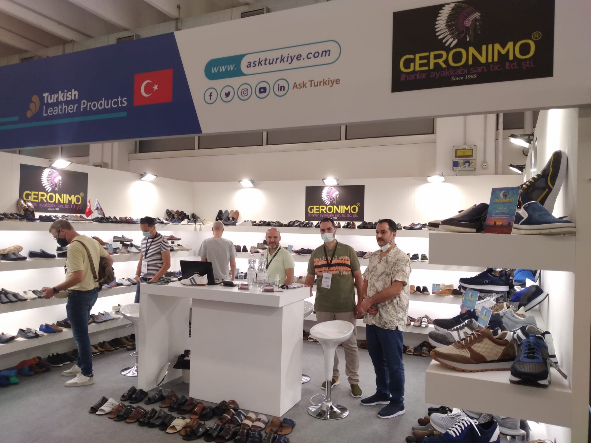Türk ayakkabı ve saraciye ürünlerine Avrupalı alıcılar yoğun ilgi gösterdi