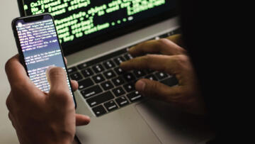 DÜNYANIN EN GELİŞMİŞ MOBİL CASUS YAZILIMI PEGASUS’TAN KENDİNİZİ NASIL KORURSUNUZ?