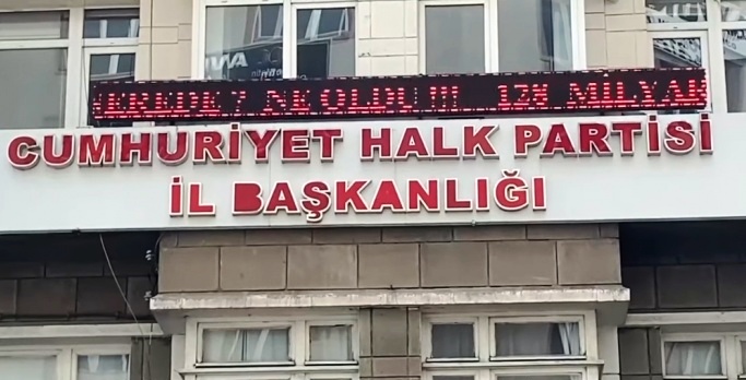 CHP’ de bayramlaşma yok
