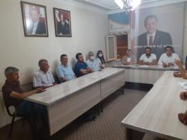 Çiftçi parti yönetimine yatırımları anlattı