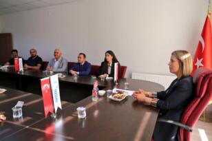 Vali Becel, NESİAD Ziyaret etti