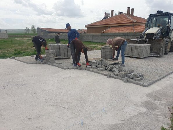 Dedikodu ve fitnelere aldırmadan çalışacağız