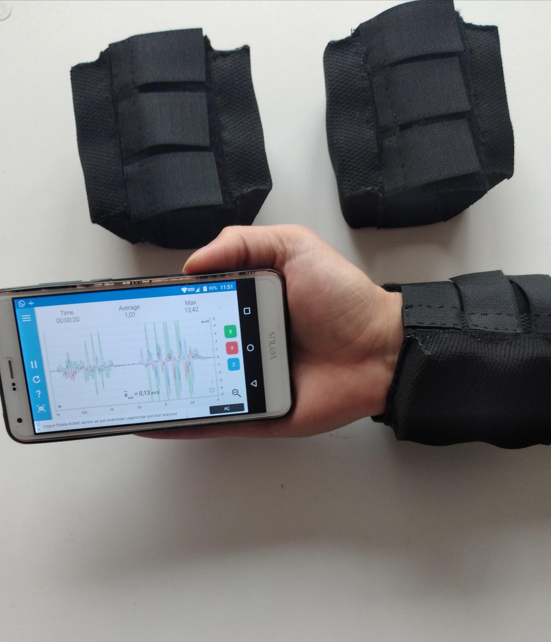 El titremesini önleyen bileklik tasarlandı!