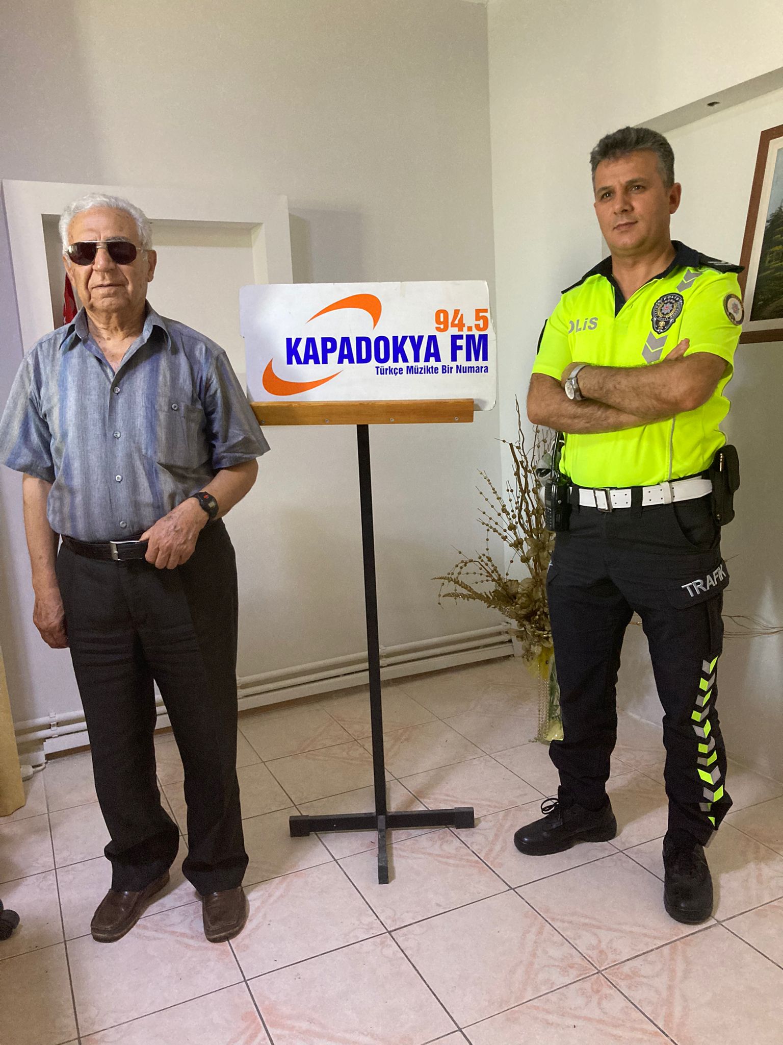 Trafik Kıdemli Baş Polis YILDIRIM Görmeyen Gözler’e Konuk Oldu