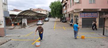 AVANOS’DA PAZAR YERİ ÇİZGİLERİ YENİLENİYOR