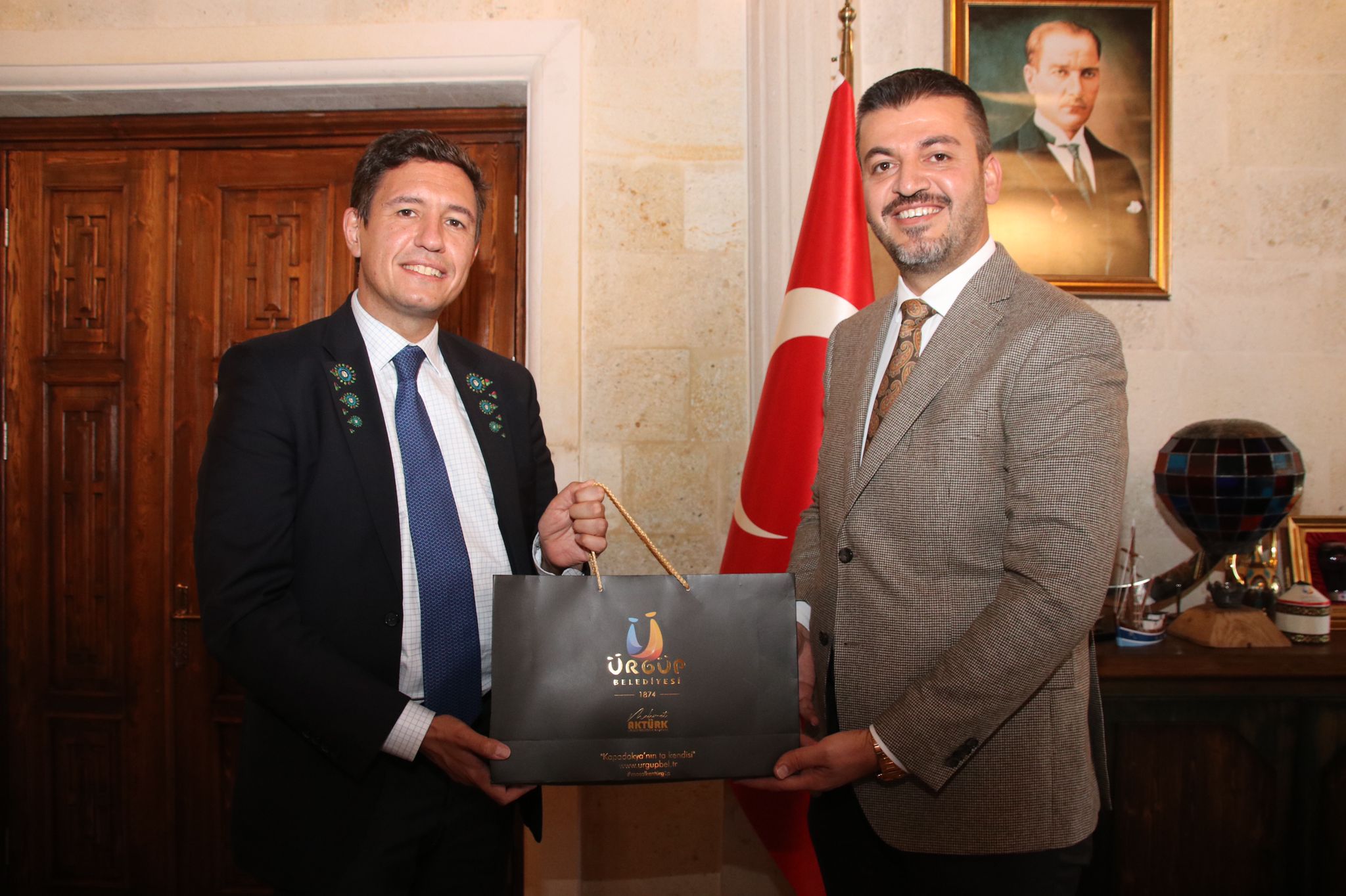 Ürgüp Belediyesi Bulgaristan Büyükelçisi Tcholakov’u Ağırladı