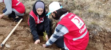 NevşehirKızılay’ın İyilik Ordusu Daha Yeşil Bir Nevşehir İçin Sahada!