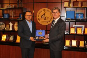 Başkan Ertaş, AK Parti heyetini ağırladı