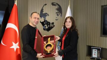 Balçova ve Karaburun belediye başkanlarından İbaş’a ziyaret