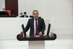 Menekşe merkezi bütçe görüşmelerinde kürsüdeydi