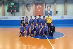 YILDIZ BASKETBOLDA ALTINYILDIZ
